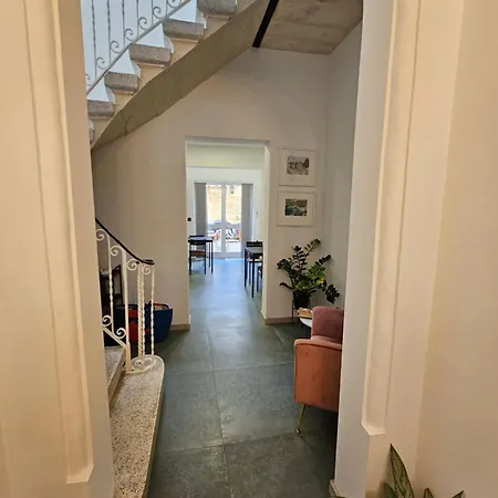 Ivy - Modern Townhouse * Paola