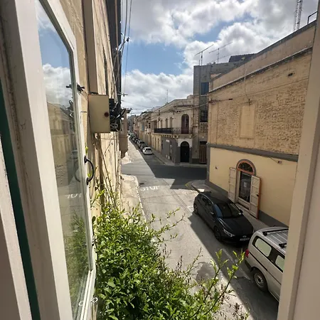 Ivy - Modern Townhouse Apartament